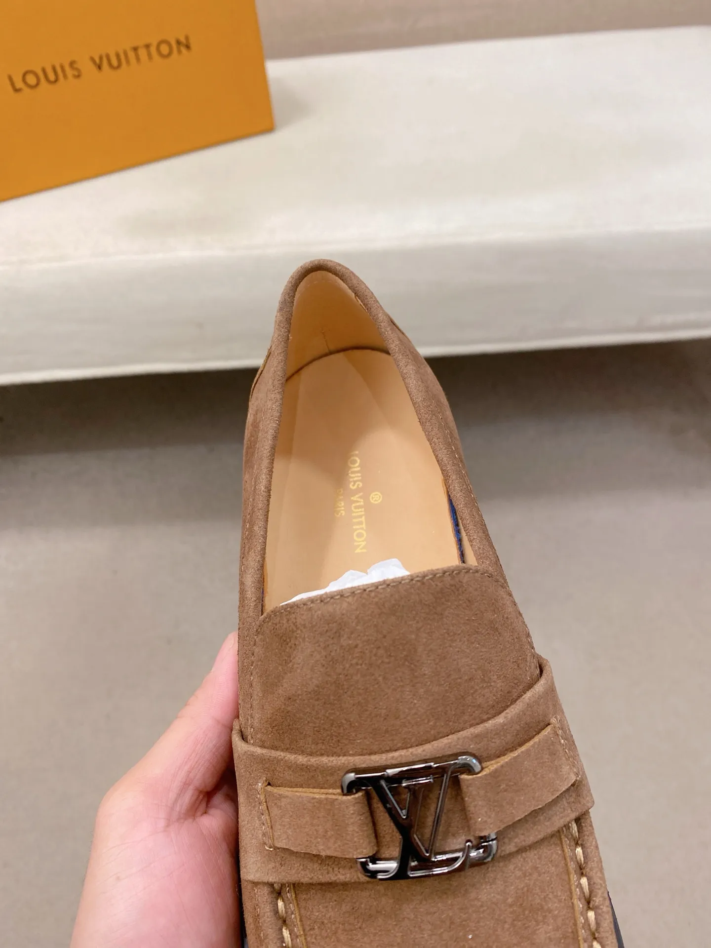 Men's shoes 💰 500💰⚡️New models available⚡️Louis Vuitton (Louis Vuitton/LV) casual, business formal wear! Made with pure Italian craftsmanship, the upper is made of first-layer cowhide, which is full of texture! The lining is cowhide and the original rubber leather shoe outsole. The style is atmospheric and comfortable! Positive code 38-44
